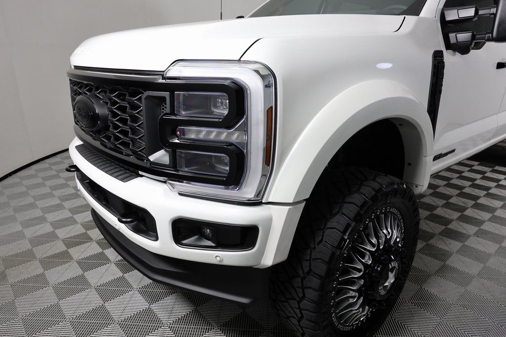 2025 Ford F-450 Super Duty Platinum - Photo 50