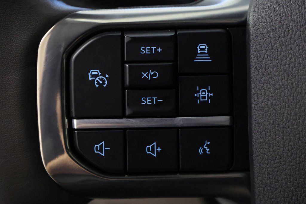 2025 Ford F-350 Super Duty Platinum - Photo 20