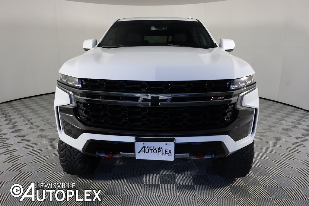 2021 Chevrolet Suburban Z71 photo 2