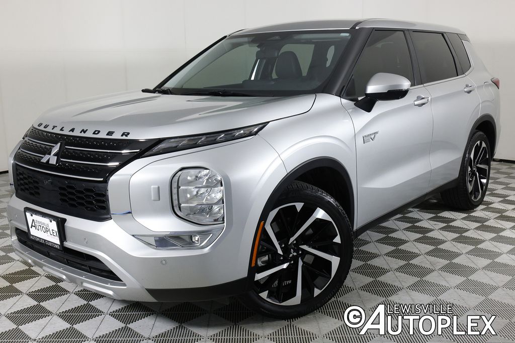 Used 2025 Mitsubishi Outlander PHEV SE