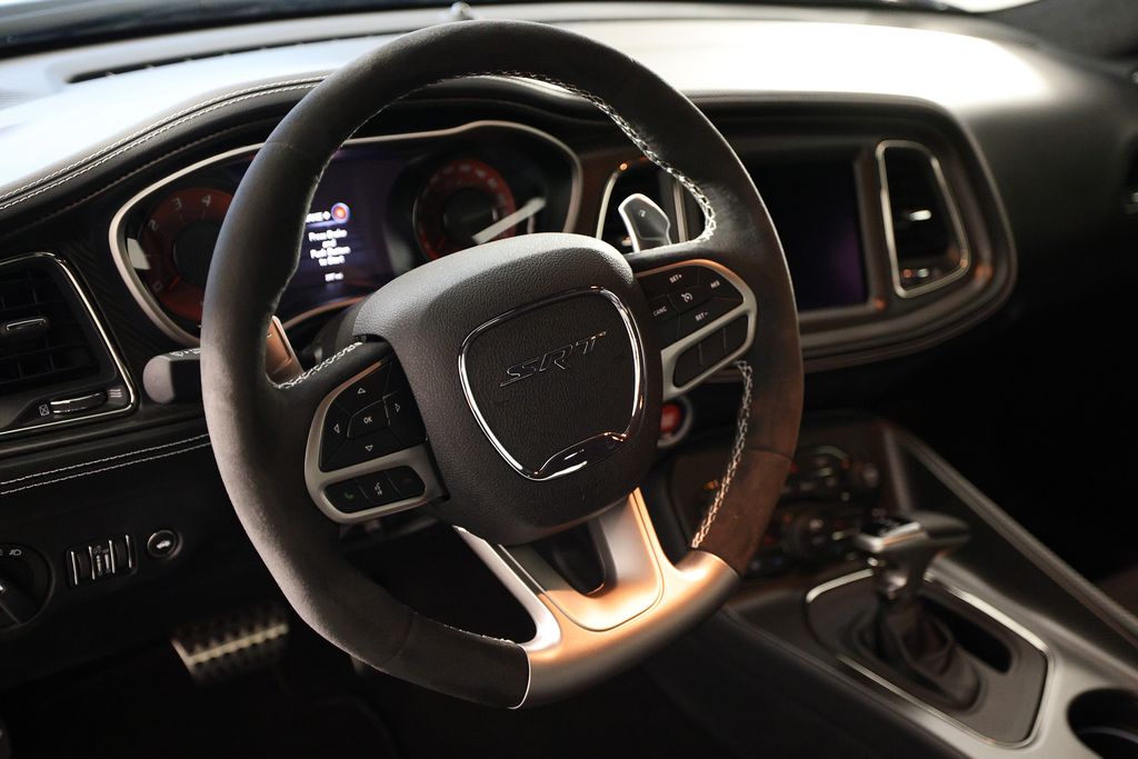 2023 Dodge Challenger SRT - Photo 17