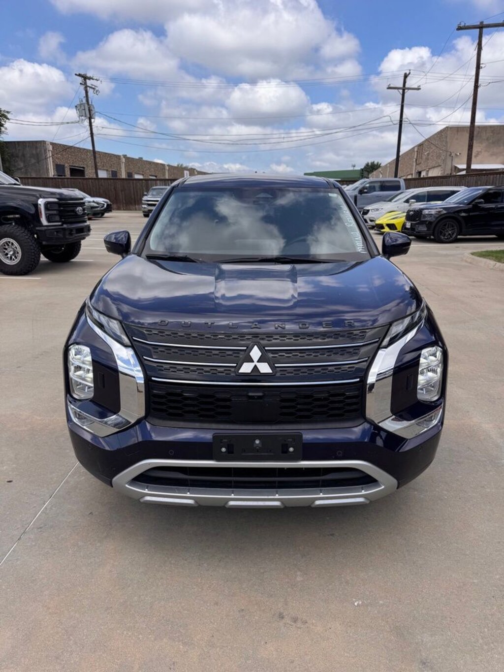 Used 2024 Mitsubishi Outlander PHEV SE SUV