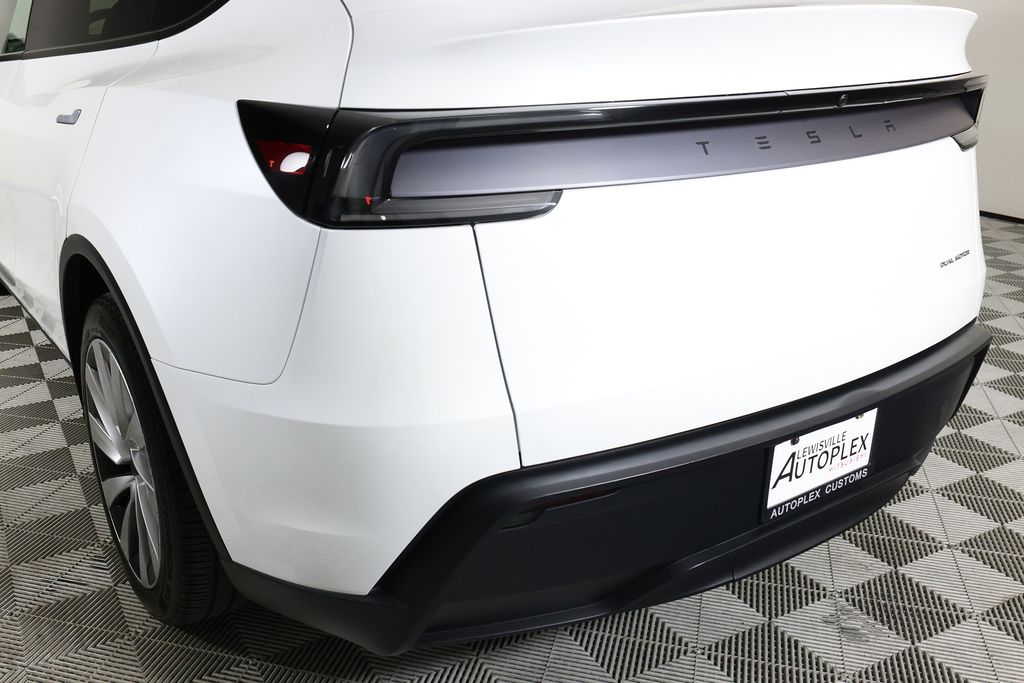 2026 Tesla Model Y Long Range - Photo 41