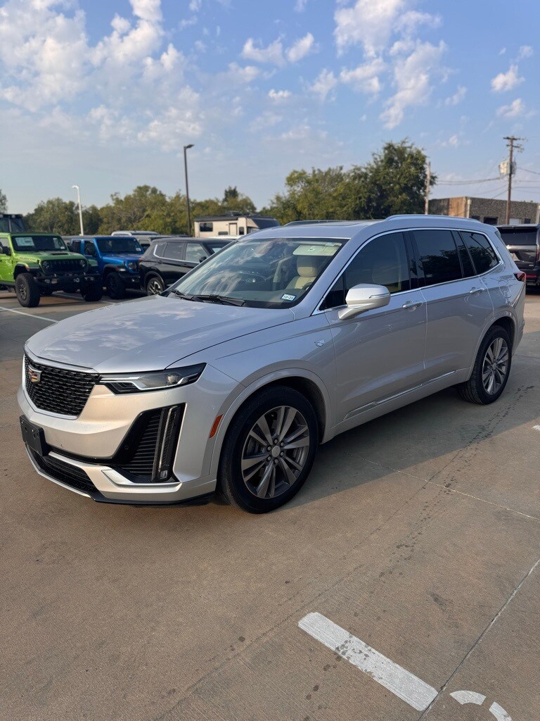 2020 Cadillac XT6 Premium Luxury photo 2