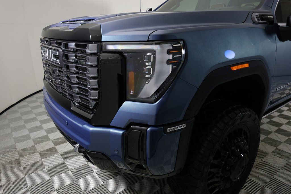 2025 GMC Sierra 3500HD Denali Ultimate - Photo 42