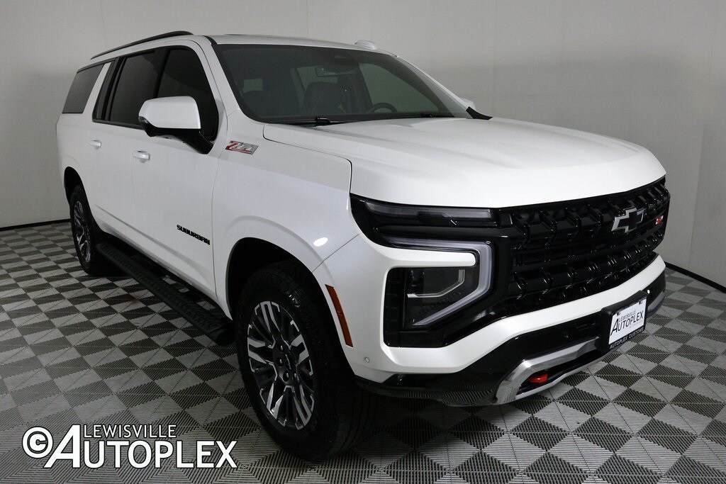 2025 Chevrolet Suburban Z71 photo 3