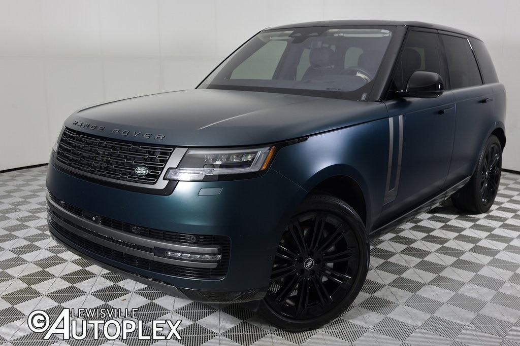2023 Land Rover Range Rover SE's photo