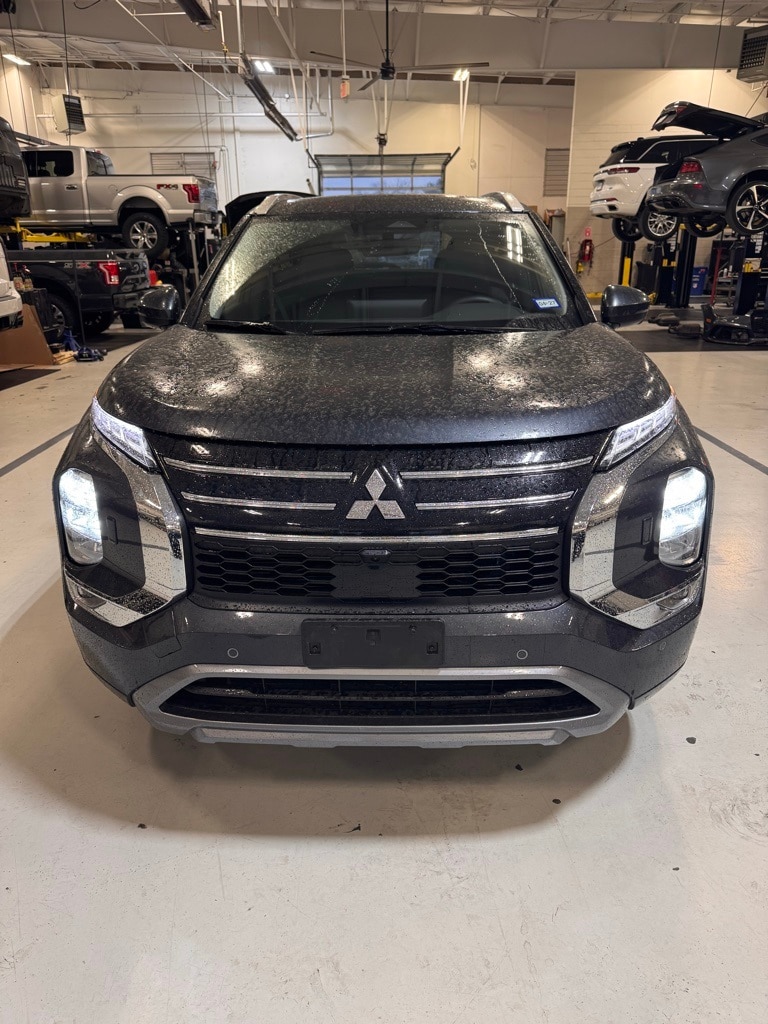 2025 Mitsubishi Outlander SEL's photo