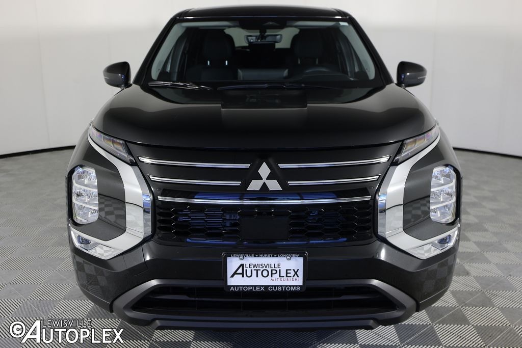 Used 2026 Mitsubishi Outlander ES SUV