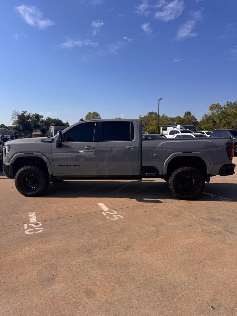 2025 Gmc Sierra 2500 HD AT4X photo 3