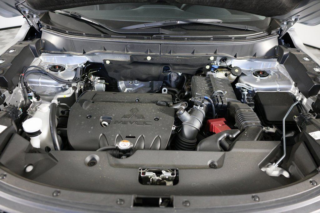 2025 Mitsubishi Outlander Sport ES - Photo 30