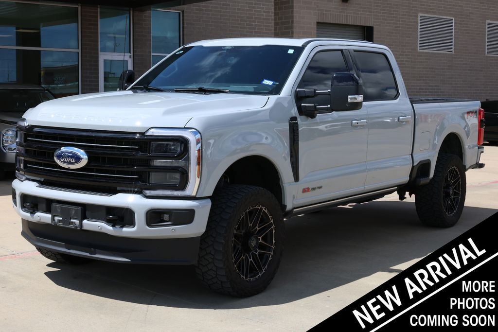 Used 2025 Ford F-250 Platinum Truck