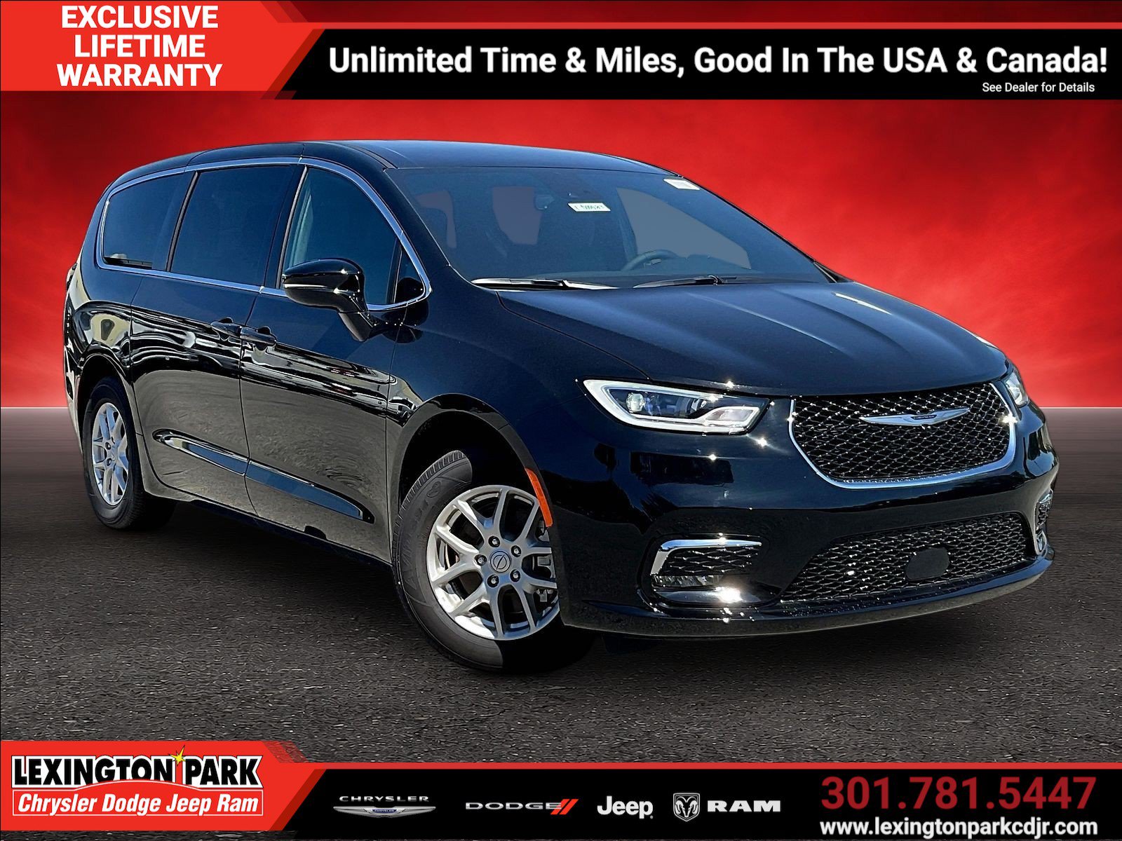 2026 Chrysler Pacifica Select's photo