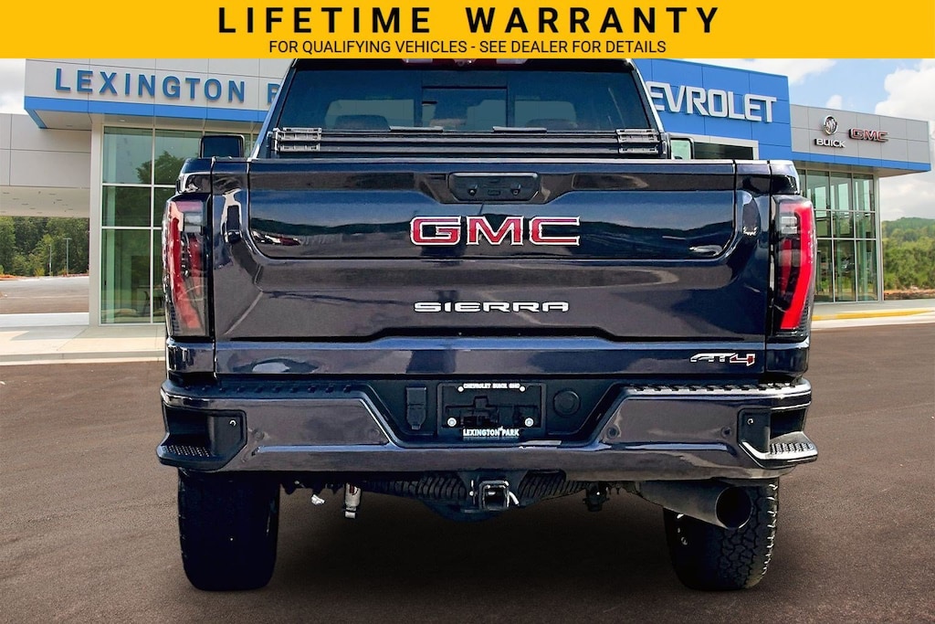 Used 2024 GMC Sierra 2500HD AT4 4WD Crew Cab 159 AT4