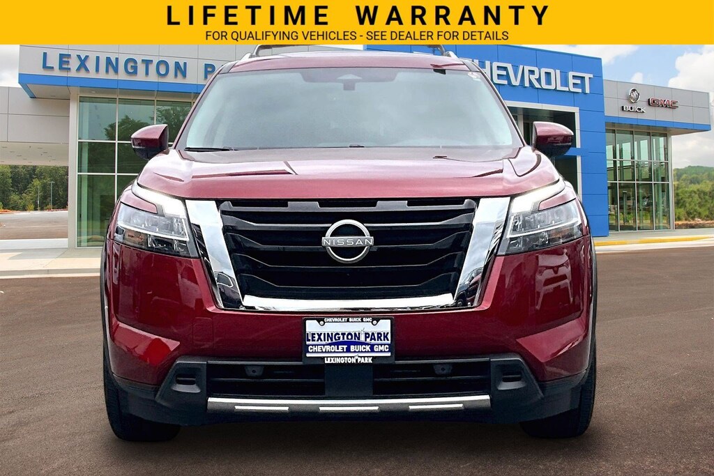 Used 2024 Nissan Pathfinder SL SL 4WD