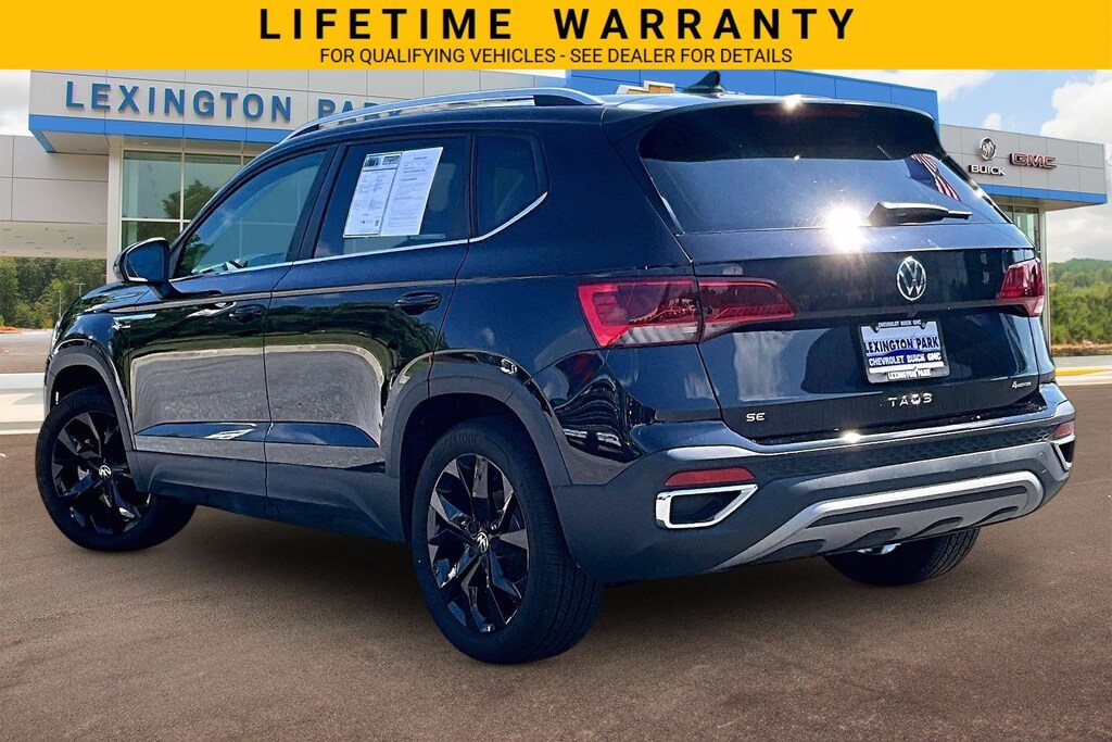 Used 2023 Volkswagen Taos SE SE 4MOTION *Ltd Avail*