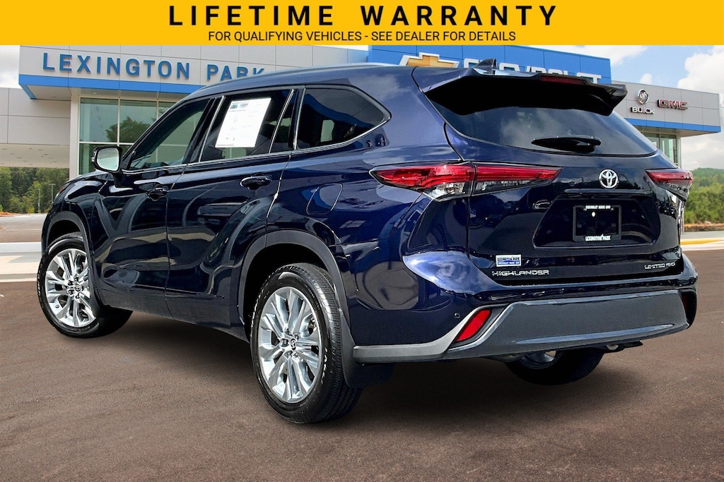 Used 2023 Toyota Highlander