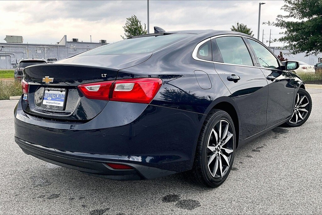 Used 2017 Chevrolet Malibu LT Sedan