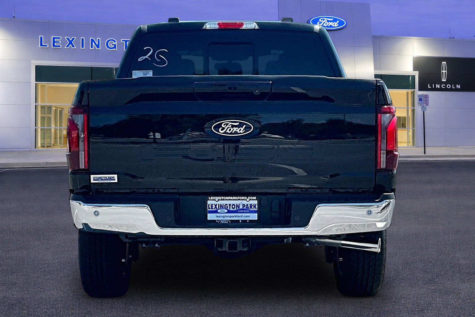 New 2026 Ford F-150 LARIAT LARIAT 4WD SuperCrew 5.5 Box