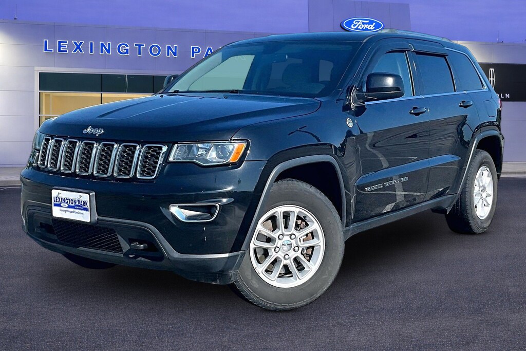 Used 2018 Jeep Grand Cherokee Laredo E Laredo E 4x4 *Ltd Avail*