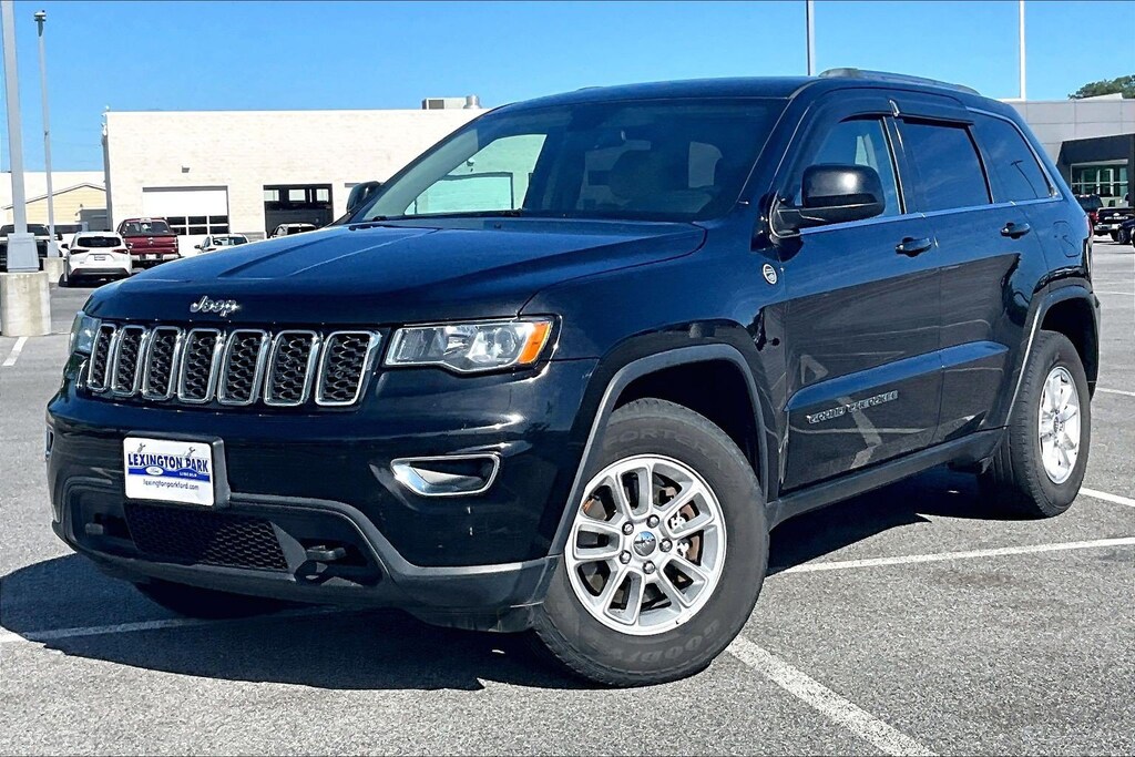 Used 2018 Jeep Grand Cherokee Laredo E Laredo E 4x4 *Ltd Avail*
