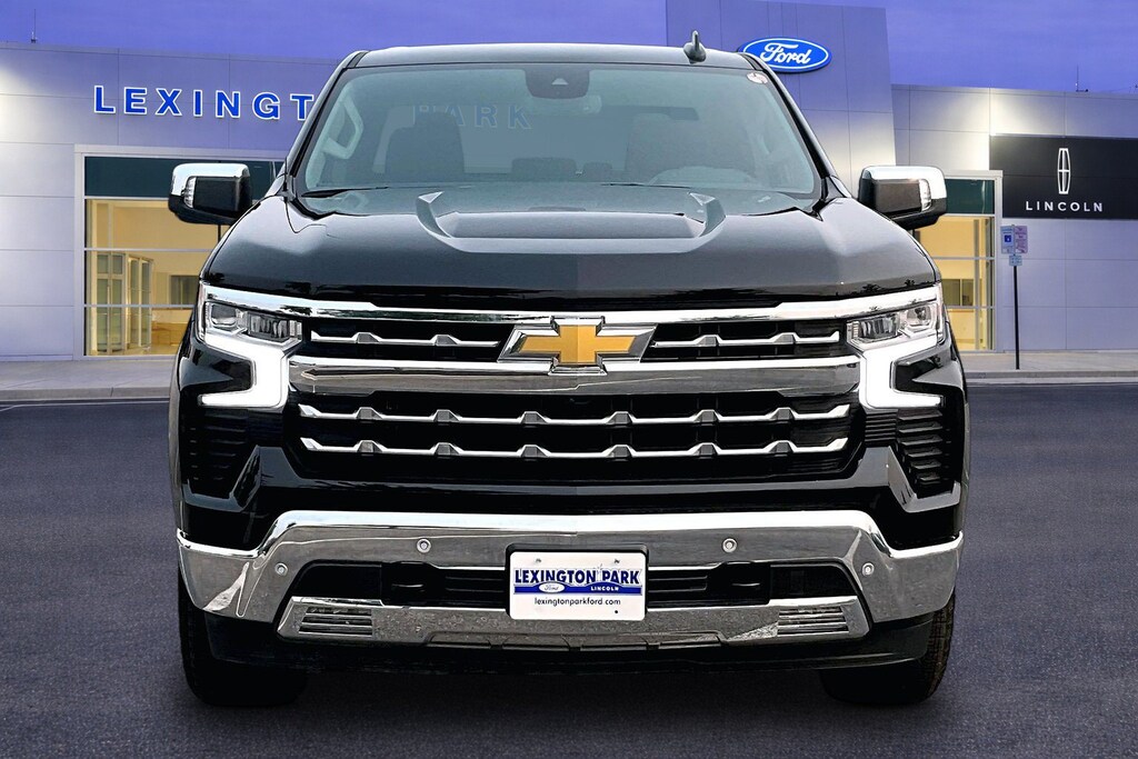 Used 2025 Chevrolet Silverado 1500 LTZ 4WD Crew Cab 147 LTZ