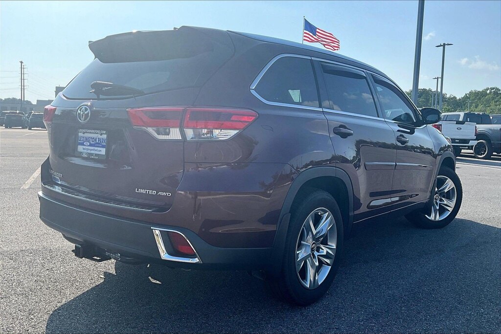 Used 2018 Toyota Highlander