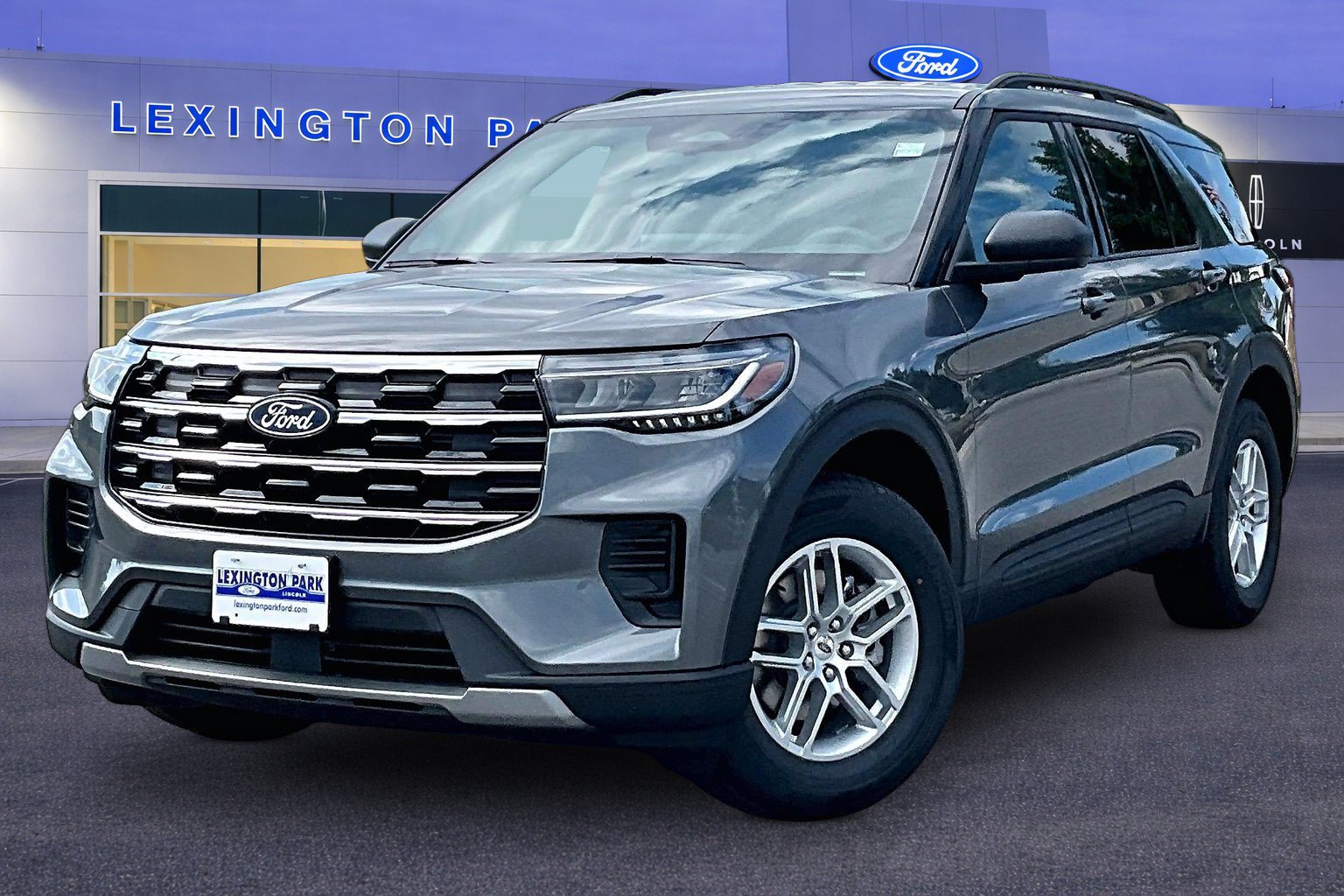 New 2027 Ford Explorer Active w/200A Pkg Active w/200A Pkg 4WD
