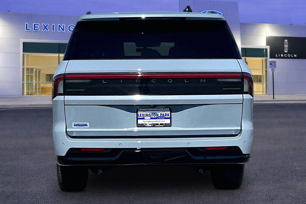 New 2026 Lincoln Navigator L Reserve Reserve 4x4