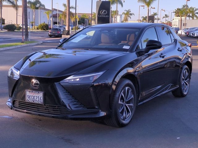 2023 Lexus RZ Premium's photo