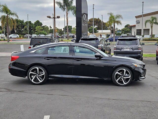 2018 Honda Accord Sport photo 4