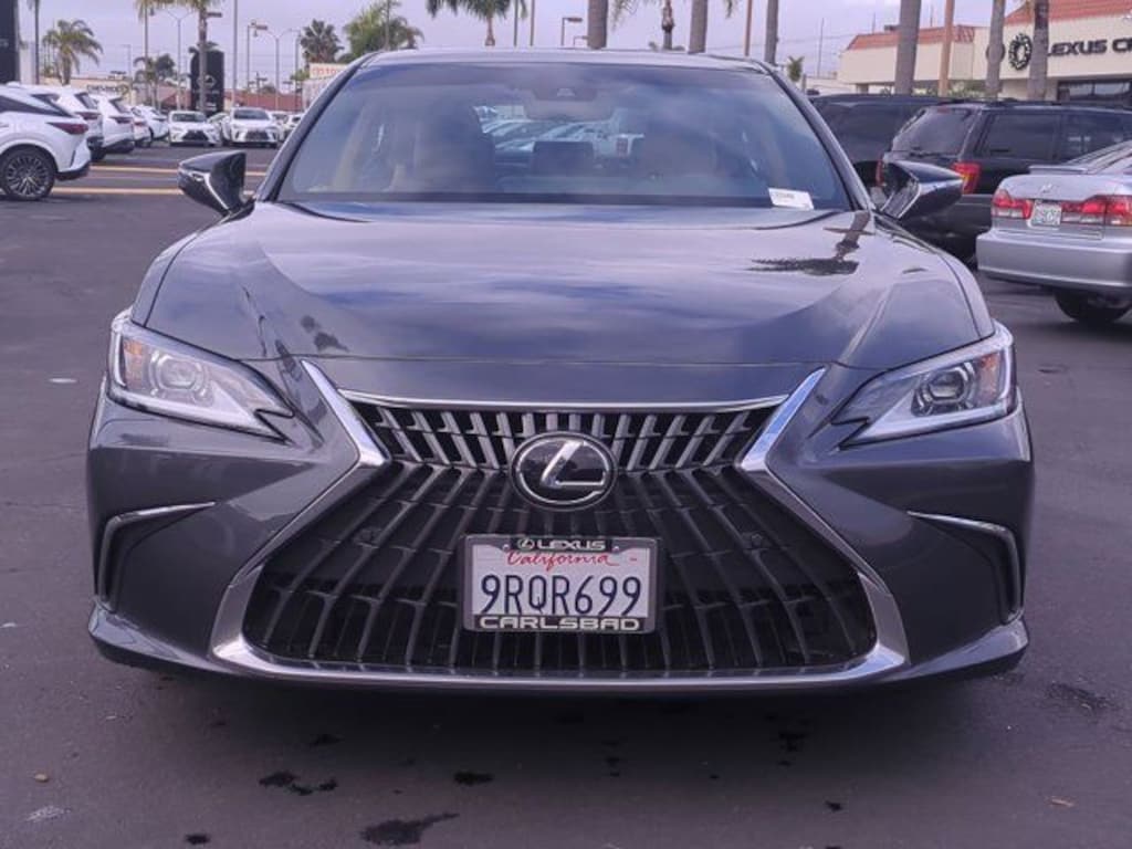 Certified 2025 Lexus ES 300h Sedan