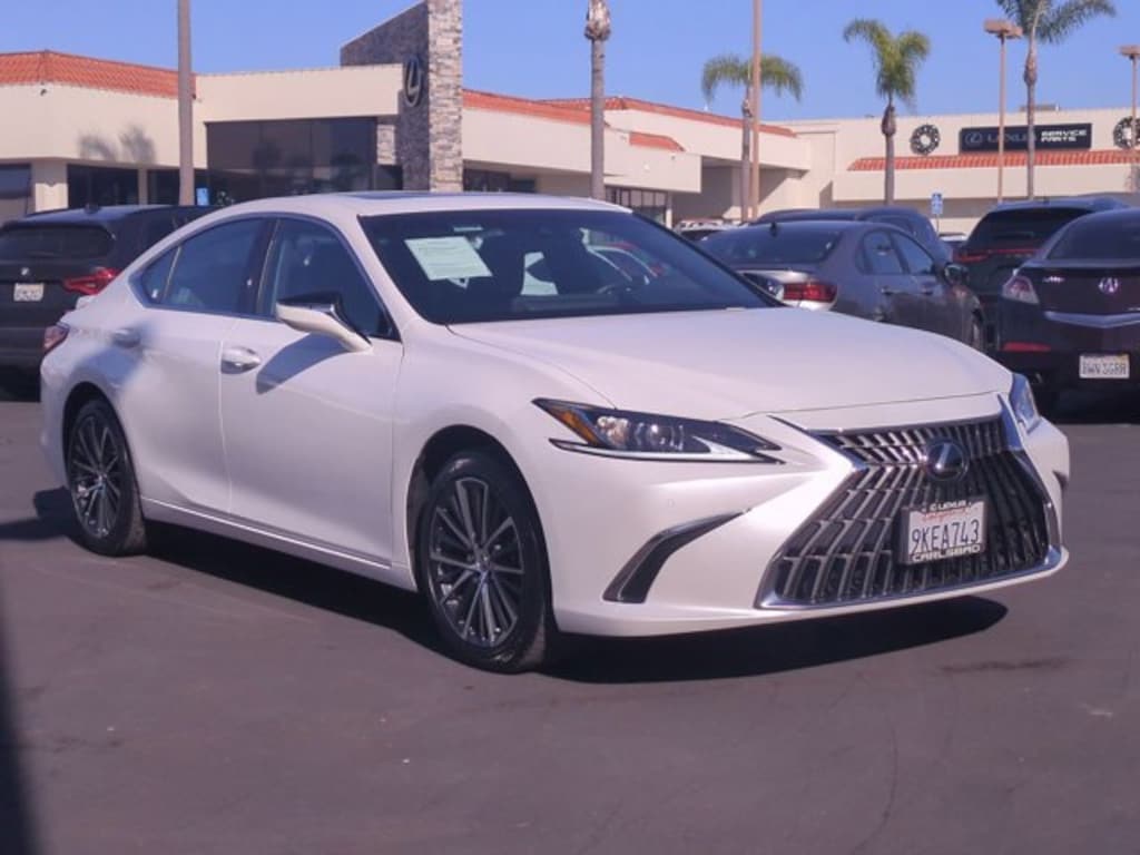 Certified 2024 Lexus ES 300h Base Sedan