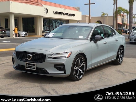 2024 Volvo S60 B5 Ultimate Dark Sedan P19569SW