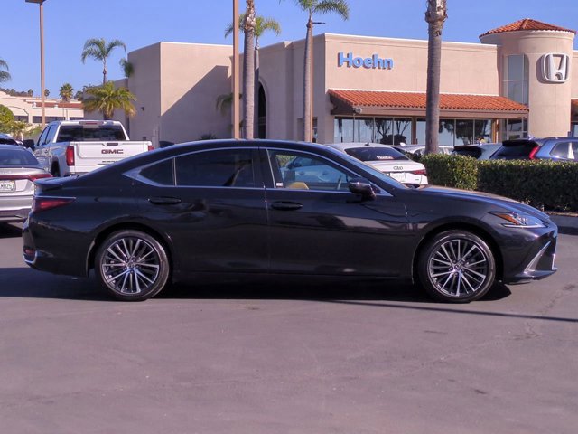 2024 Lexus ES 300h Base photo 4