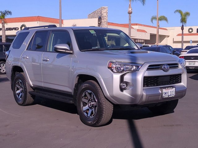 2023 Toyota 4Runner TRD photo 2