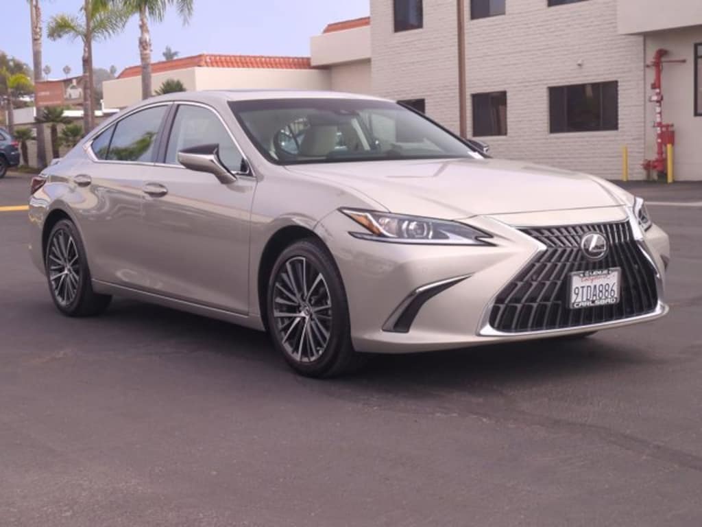 Certified 2025 Lexus ES 300h Base Sedan