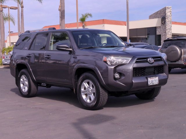2023 Toyota 4Runner SR5 photo 2