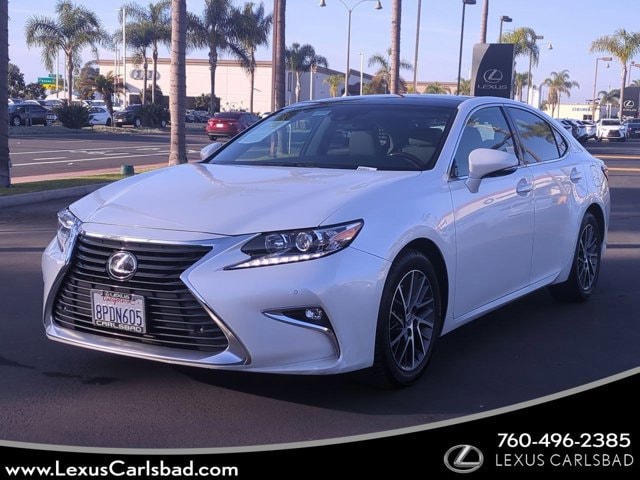 2017 Lexus ES 350's photo