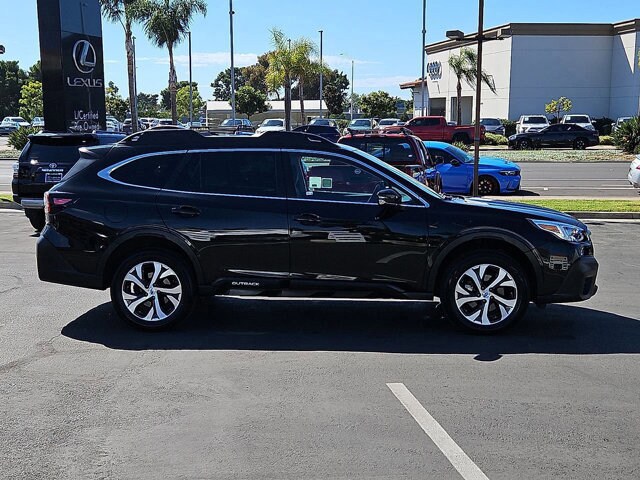 2020 Subaru Outback Limited photo 4