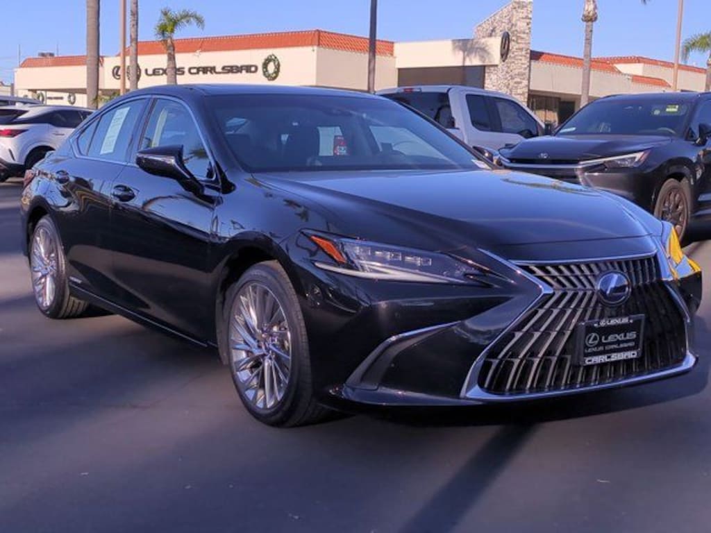 Used 2022 Lexus ES 300h Ultra Luxury Sedan