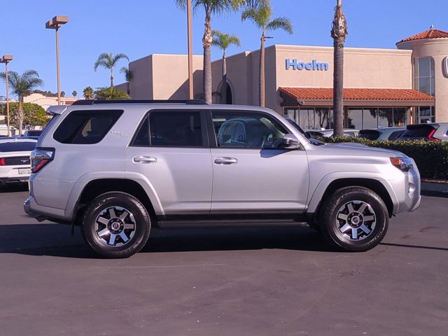 2023 Toyota 4Runner TRD photo 3
