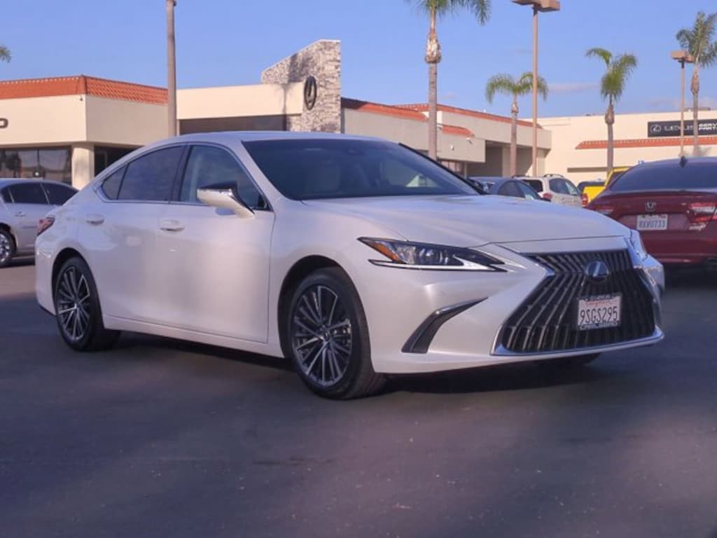 Certified 2025 Lexus ES 350 Base Sedan