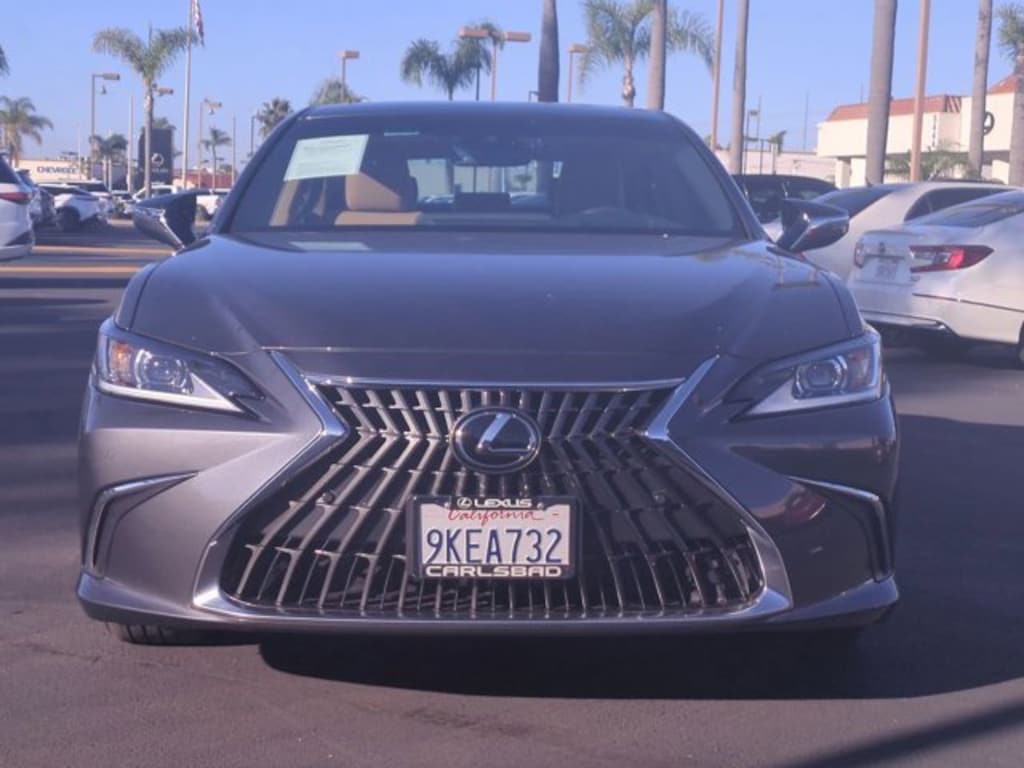 Used 2024 Lexus ES 300h Base Sedan
