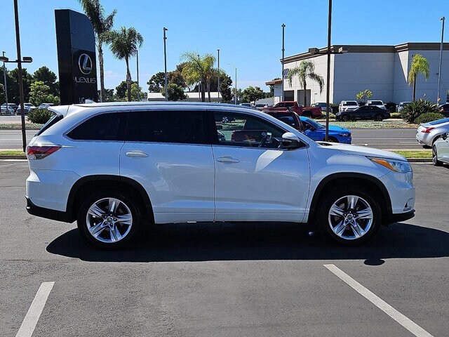 2016 Toyota Highlander Limited photo 4