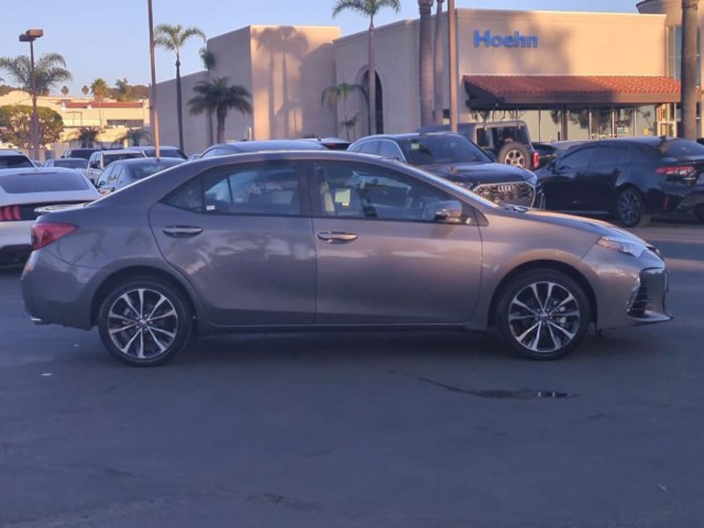 Used 2019 Toyota Corolla SE Sedan