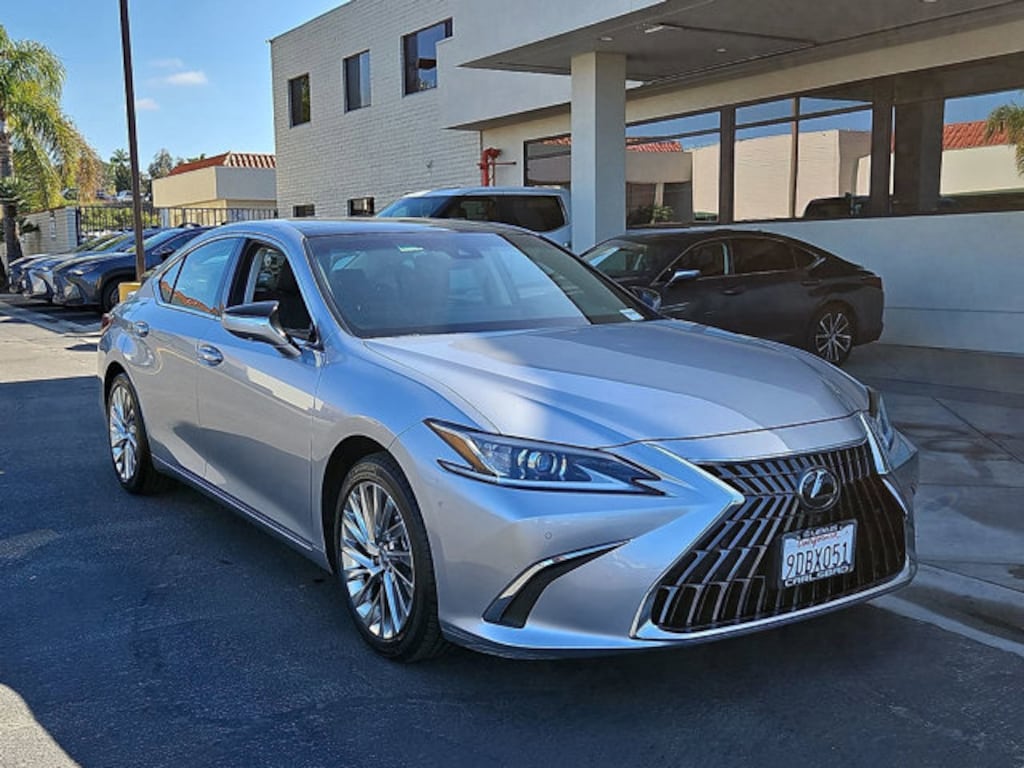 Used 2022 Lexus ES 350 Luxury Sedan