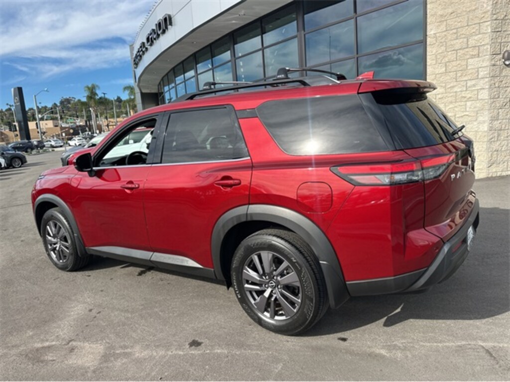 Used 2022 Nissan Pathfinder SV SUV