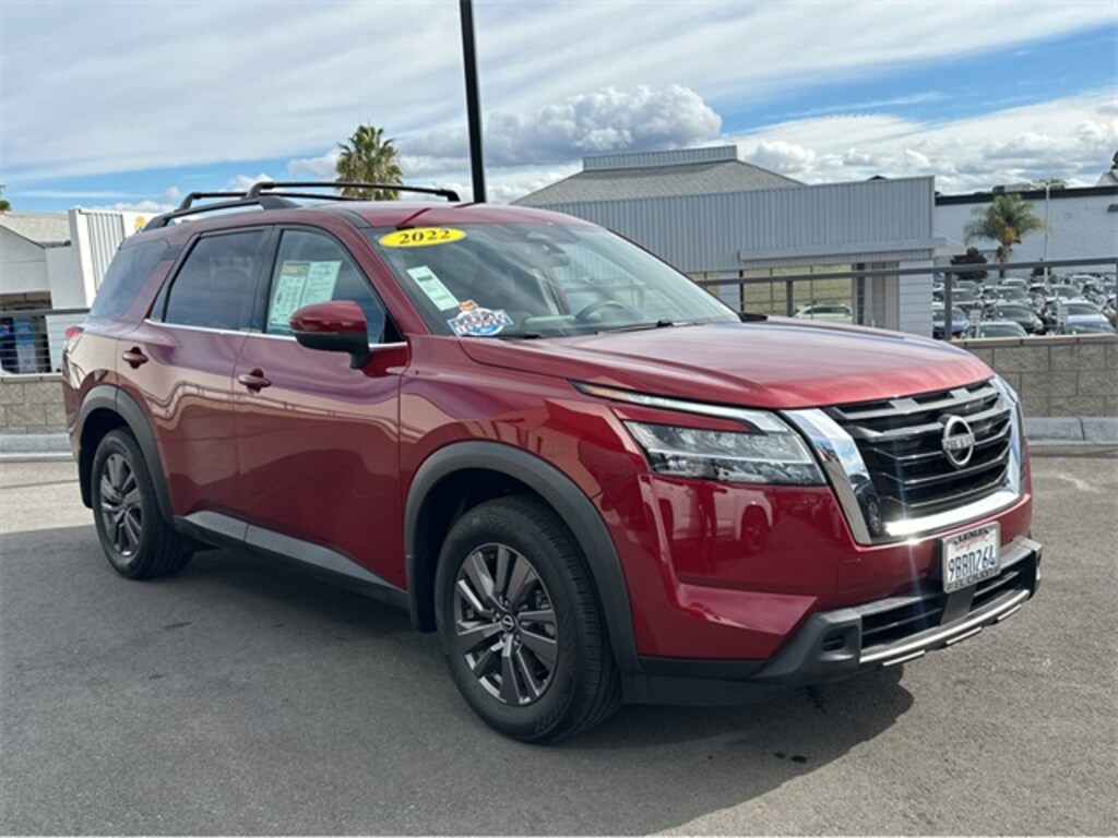 Used 2022 Nissan Pathfinder SV SUV