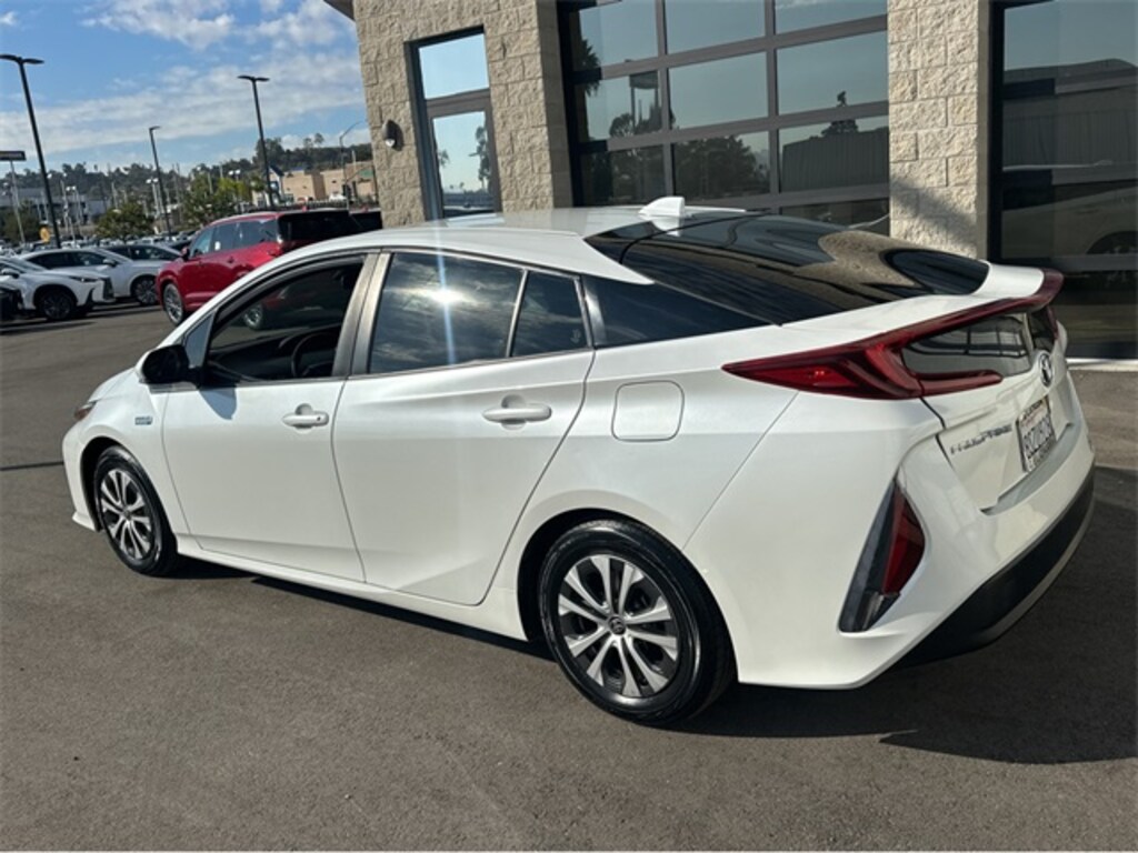 Used 2021 Toyota Prius Prime XLE Hatchback